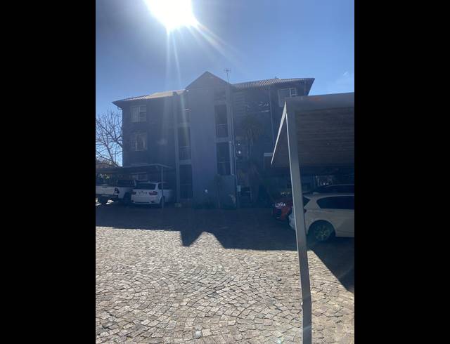 2 BEDROOM TOWNHOUSE FOR SALE IN RIDGEWAY